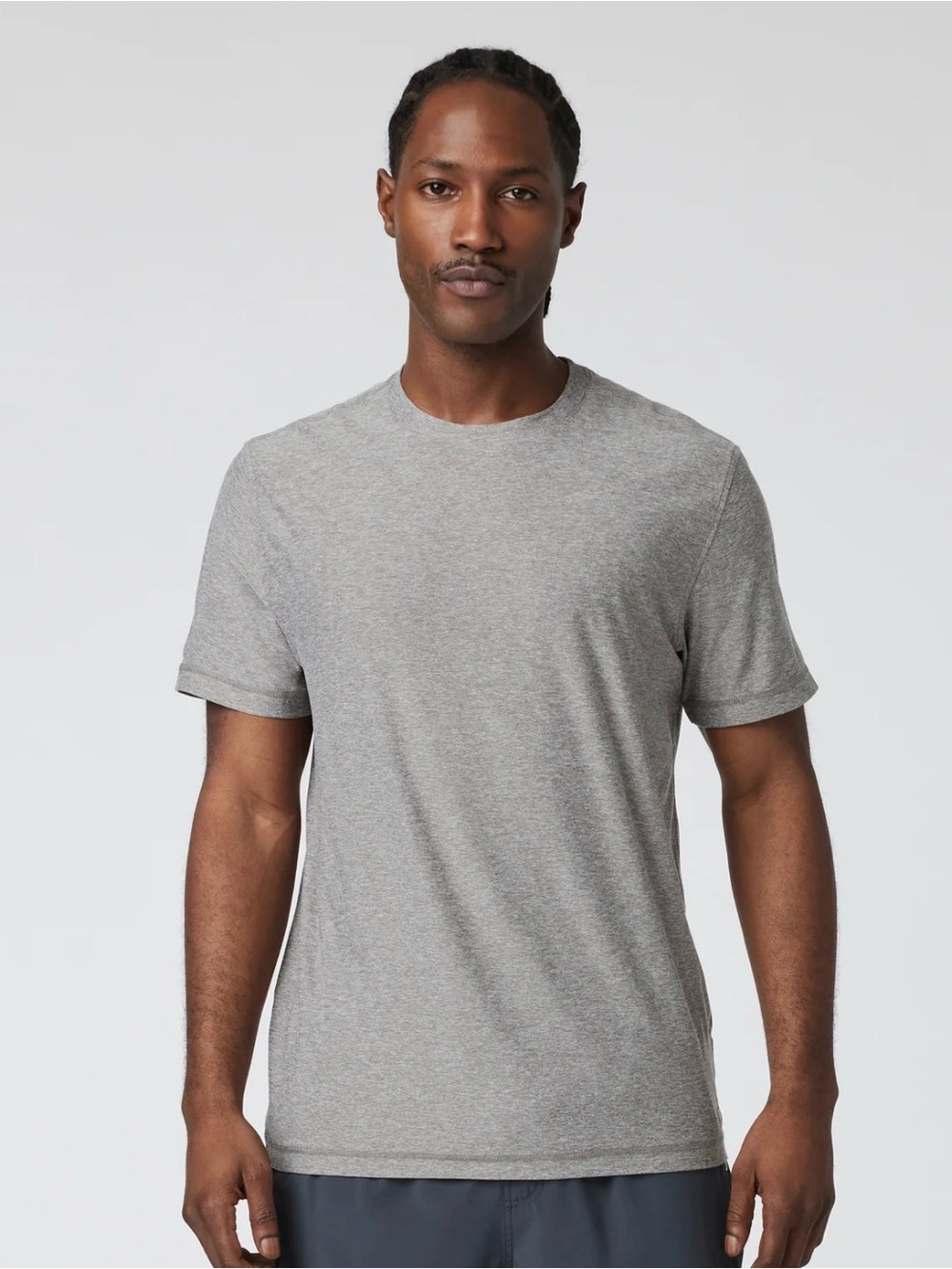 NWOT men’s grey vuori shirt
